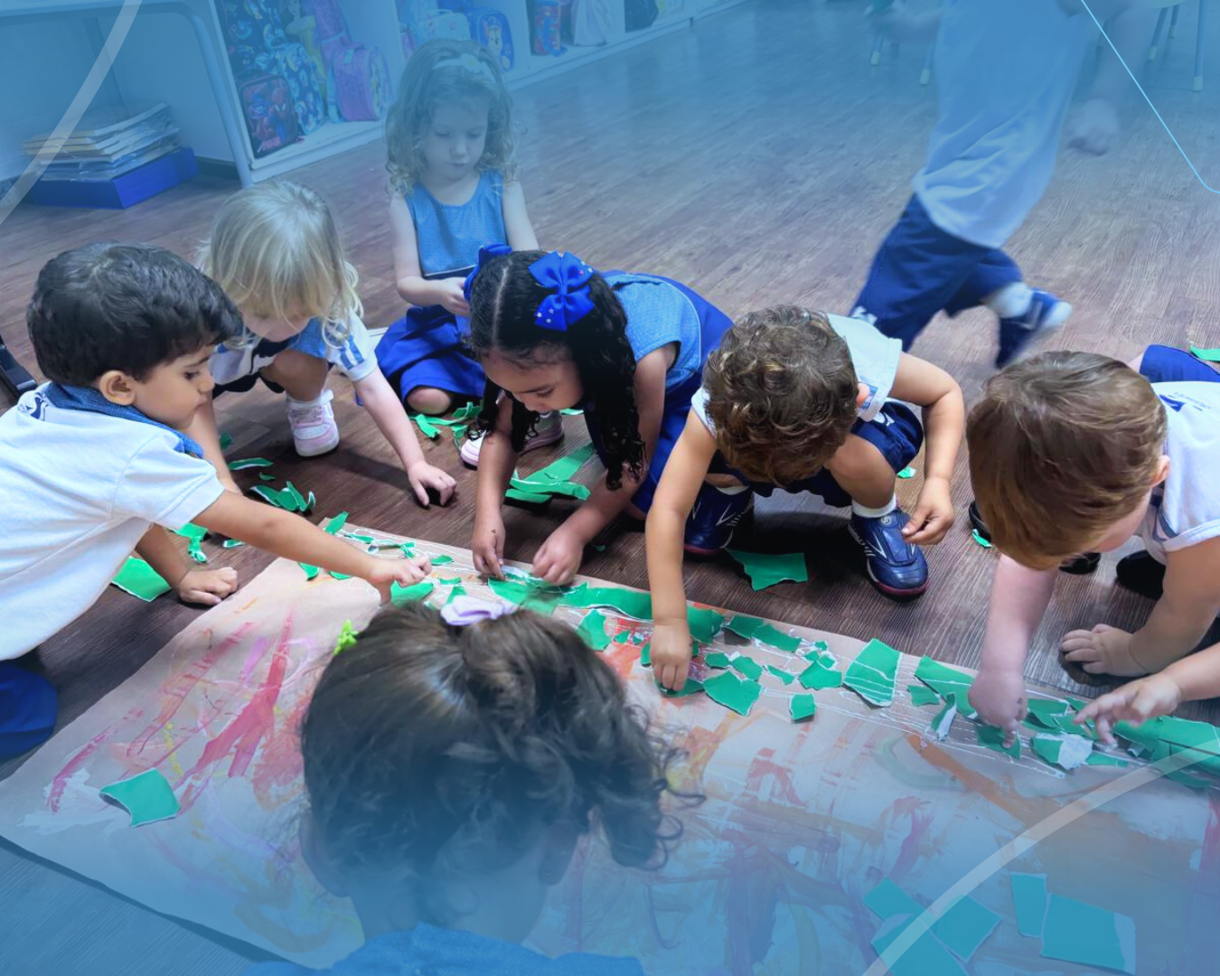 Pequenas mãos, grandes descobertas: atividade de rasgadura e colagem no Infantil III